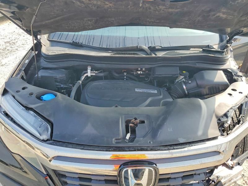 2019 Honda Ridgeline Black Edition