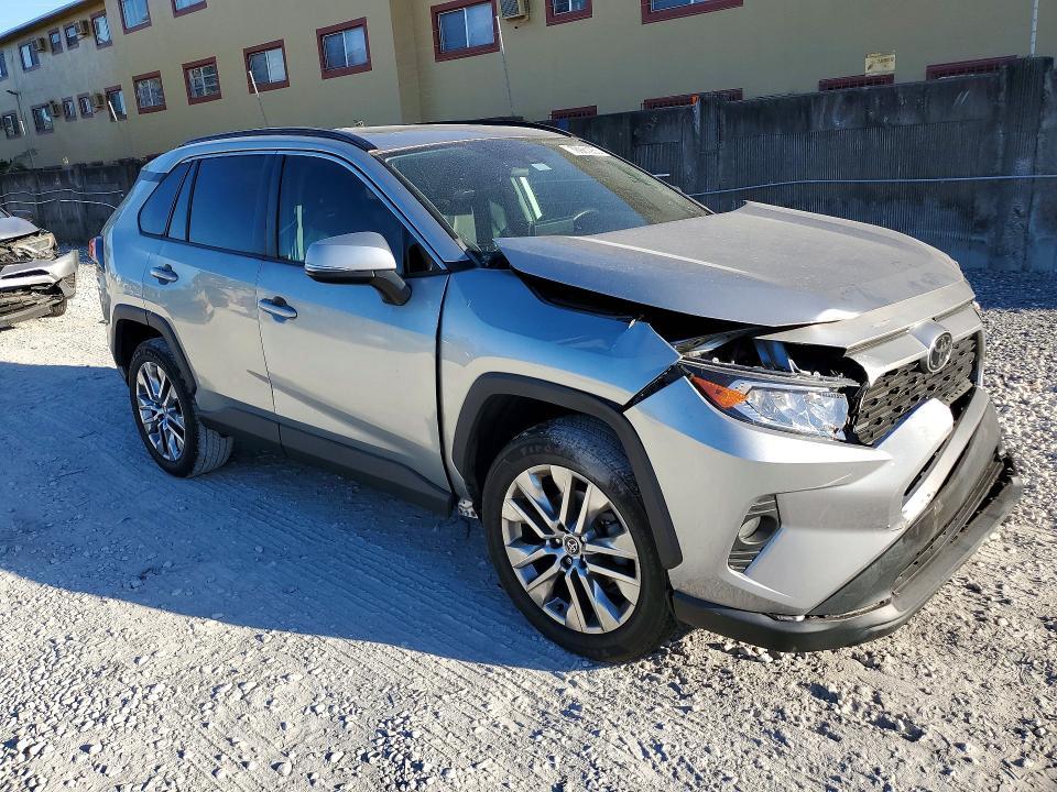 2020 Toyota Rav4 xle Premium