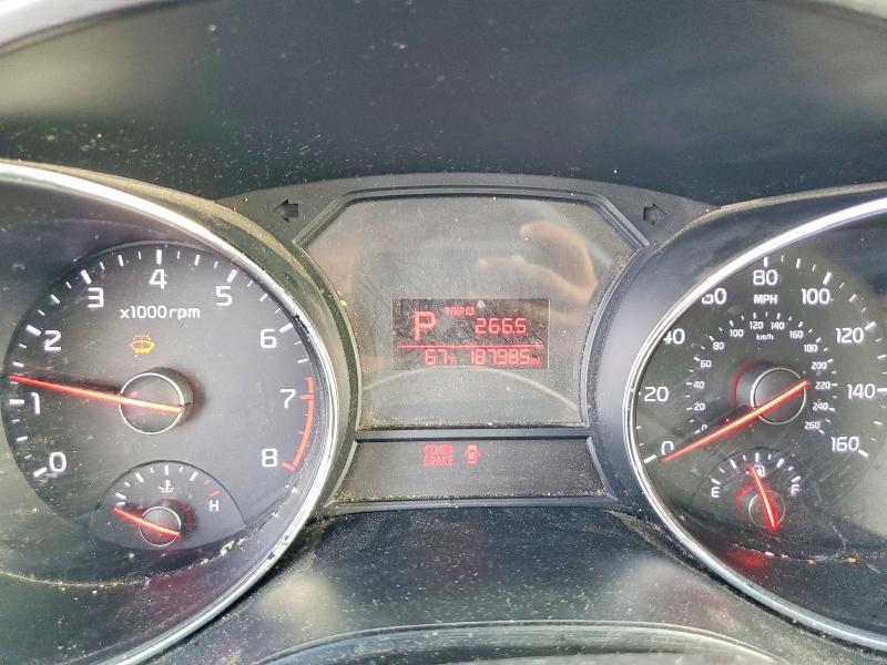 2016 KIA Sedona lx