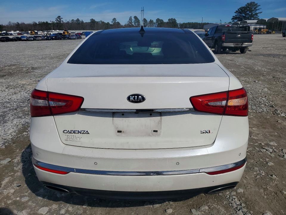 2015 KIA Cadenza Premium