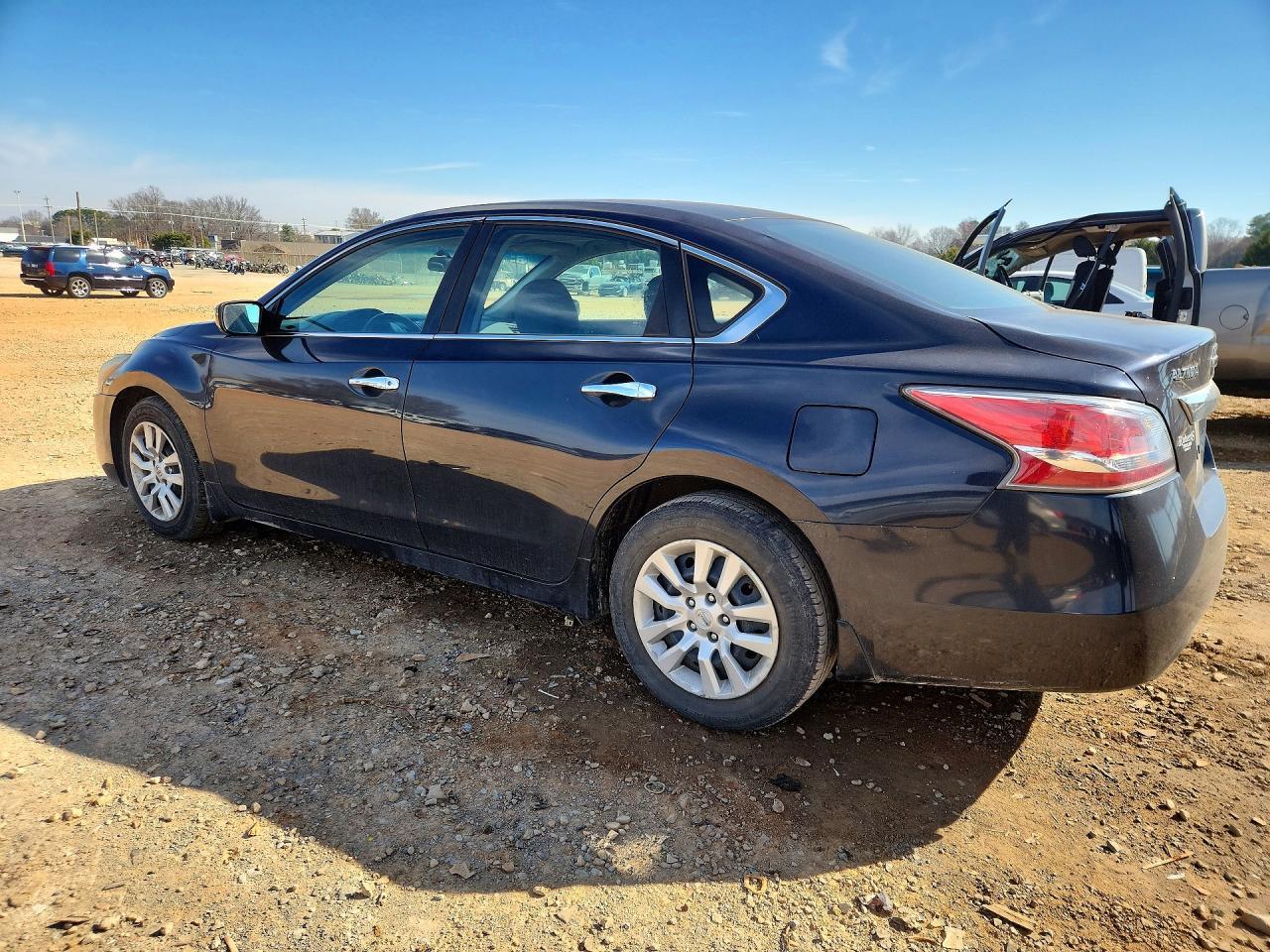 2015 Niss Altima 2.5 s