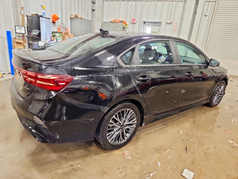 2023 KIA Forte gt Line