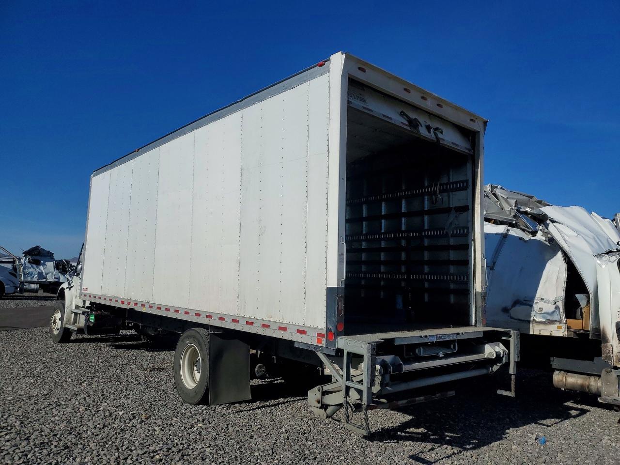 2019 Freigliner M2 106