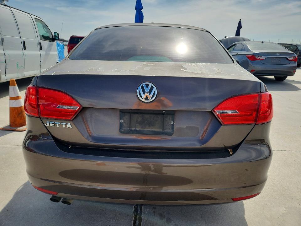 2011 Volkswagen Jetta Base