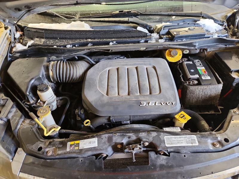 2014 Chrysler Town & Country s