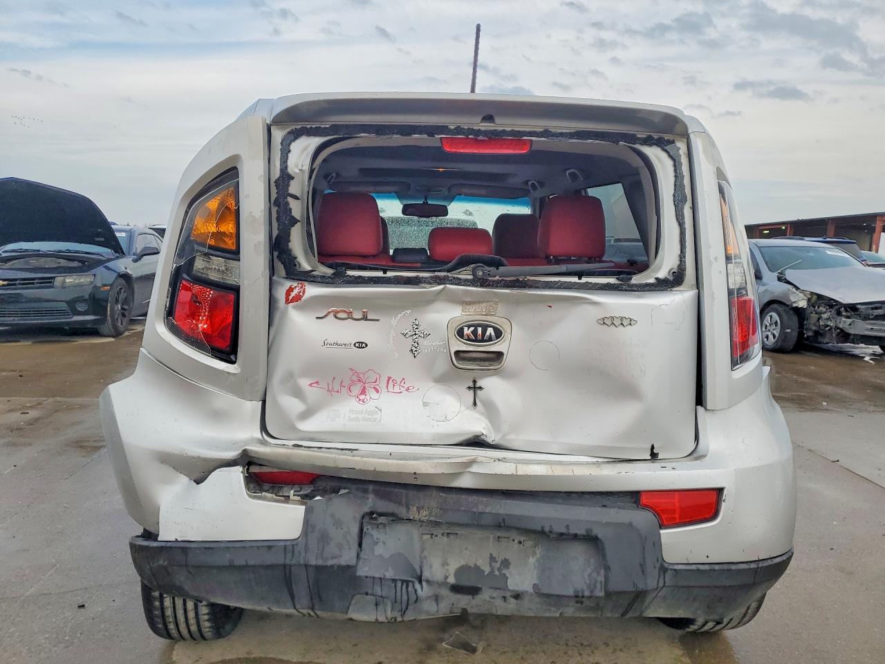 2011 KIA Soul +