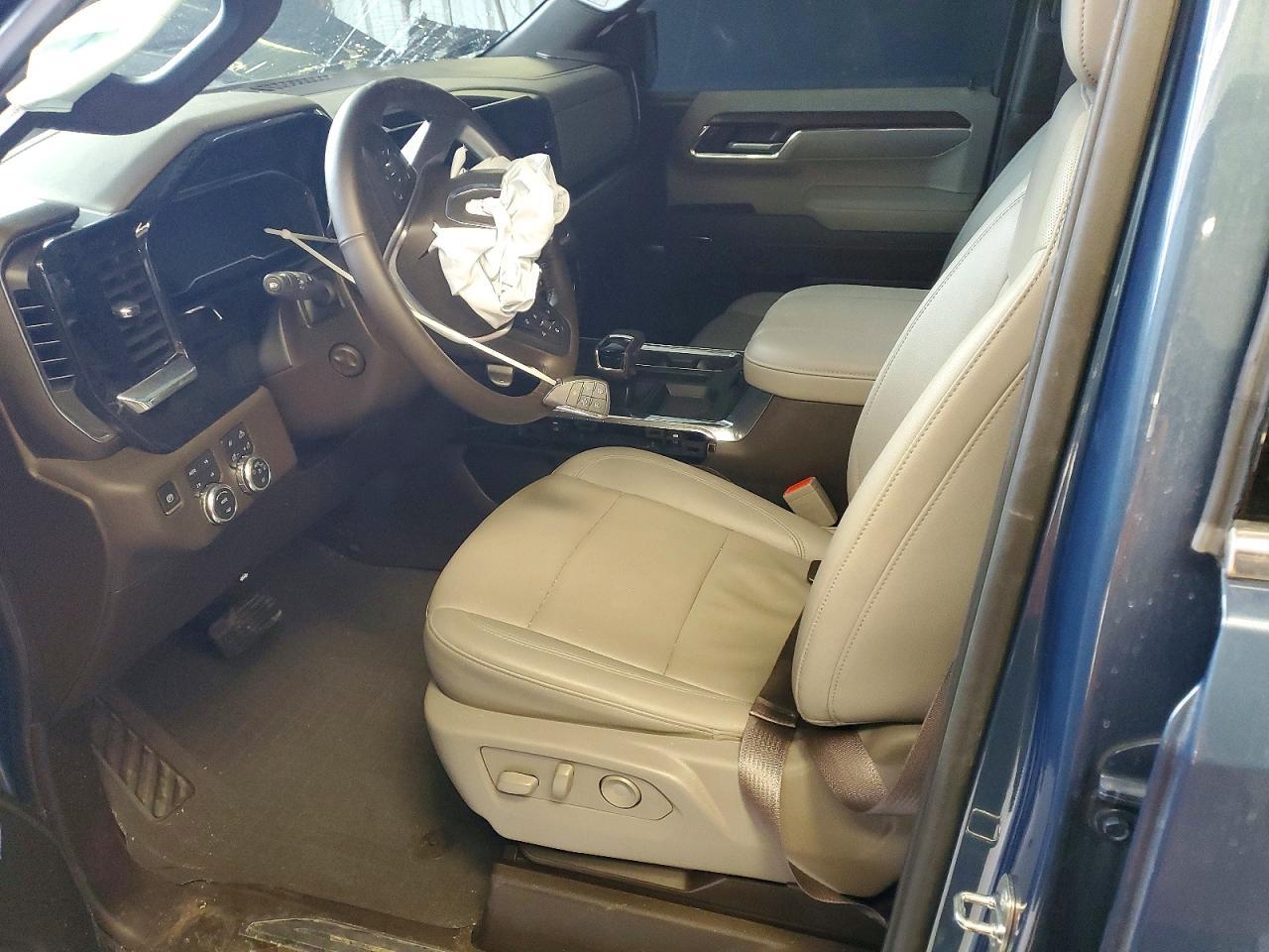 2024 GMC Sierra K1500 SLT
