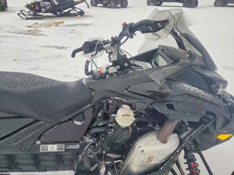 2023 Skidoo 2023 Skidoo Renegade