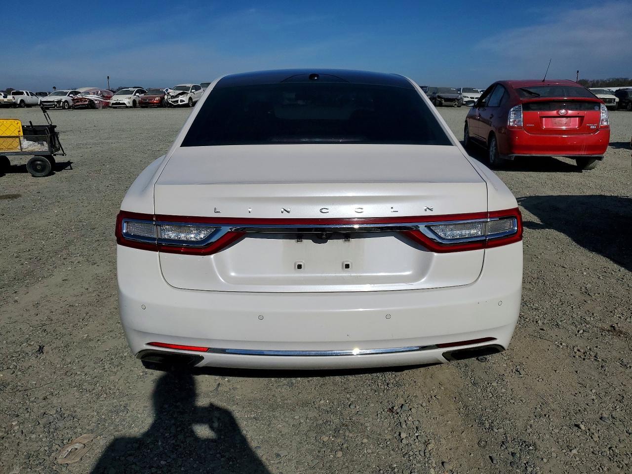 2017 Lincoln Continental Reserve