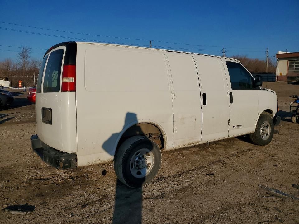 2015 Chevrolet Express G2500