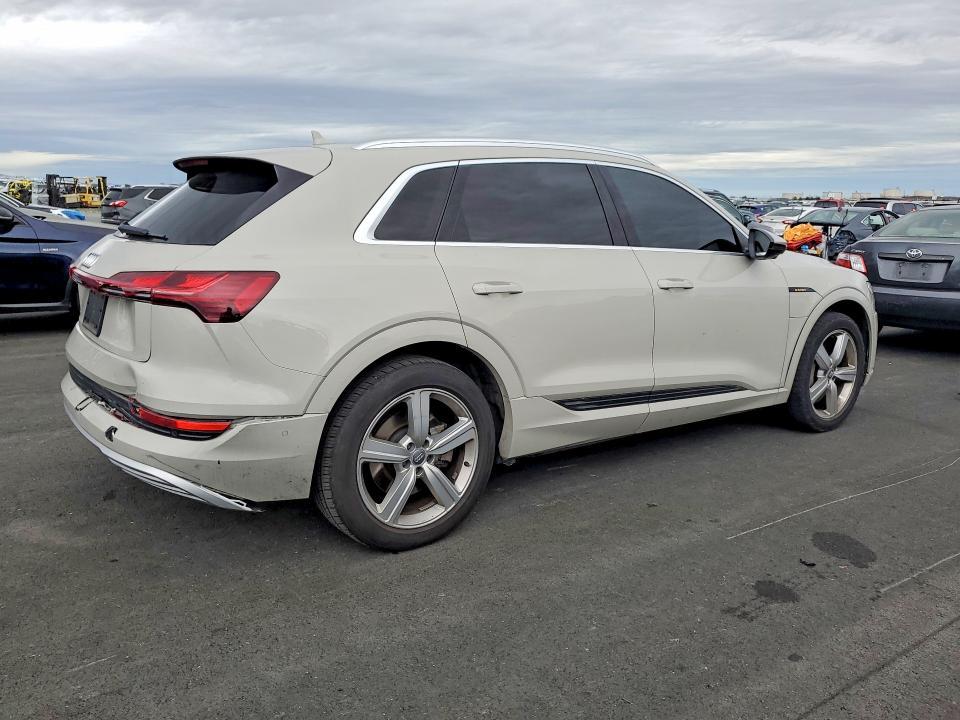 2019 Audi E-tron Prestige