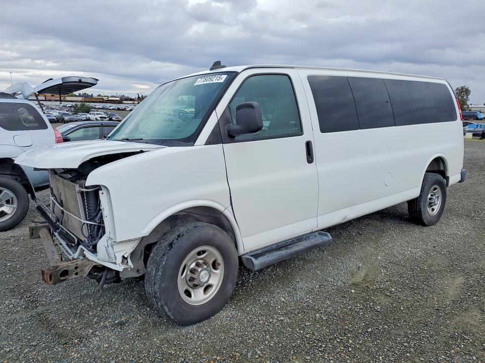 2019 Chevrolet Express G3500 LT