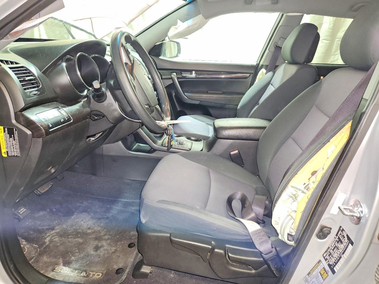 2012 KIA Sorento lx