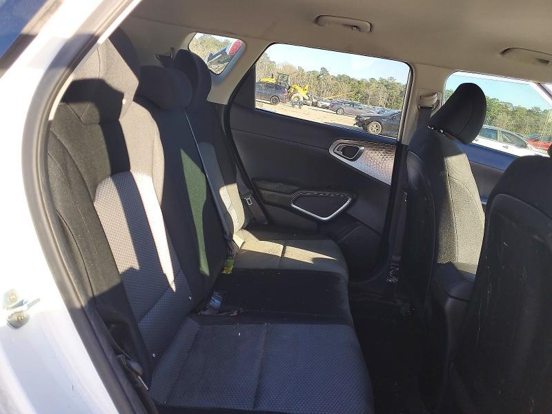 2023 KIA Soul lx