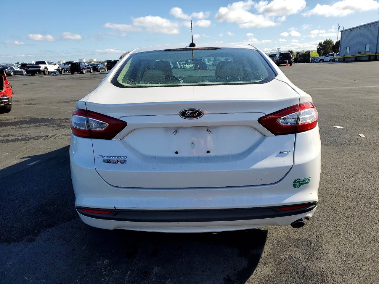 2013 Ford Fusion se Phev