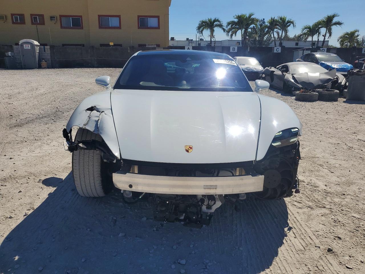 2021 Porsche Taycan Turbo