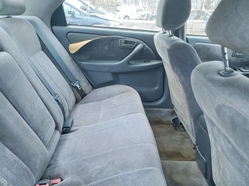 1999 Toyota Camry le