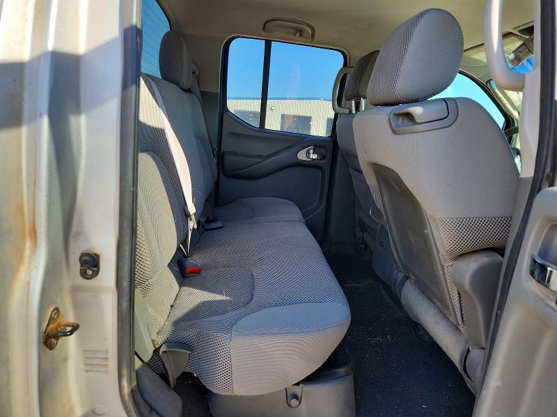 2009 Nissan Frontier Crew cab se