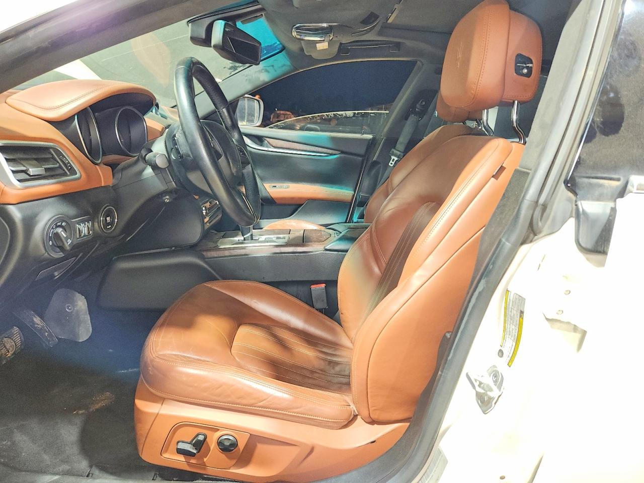 2014 Maserati Ghibli