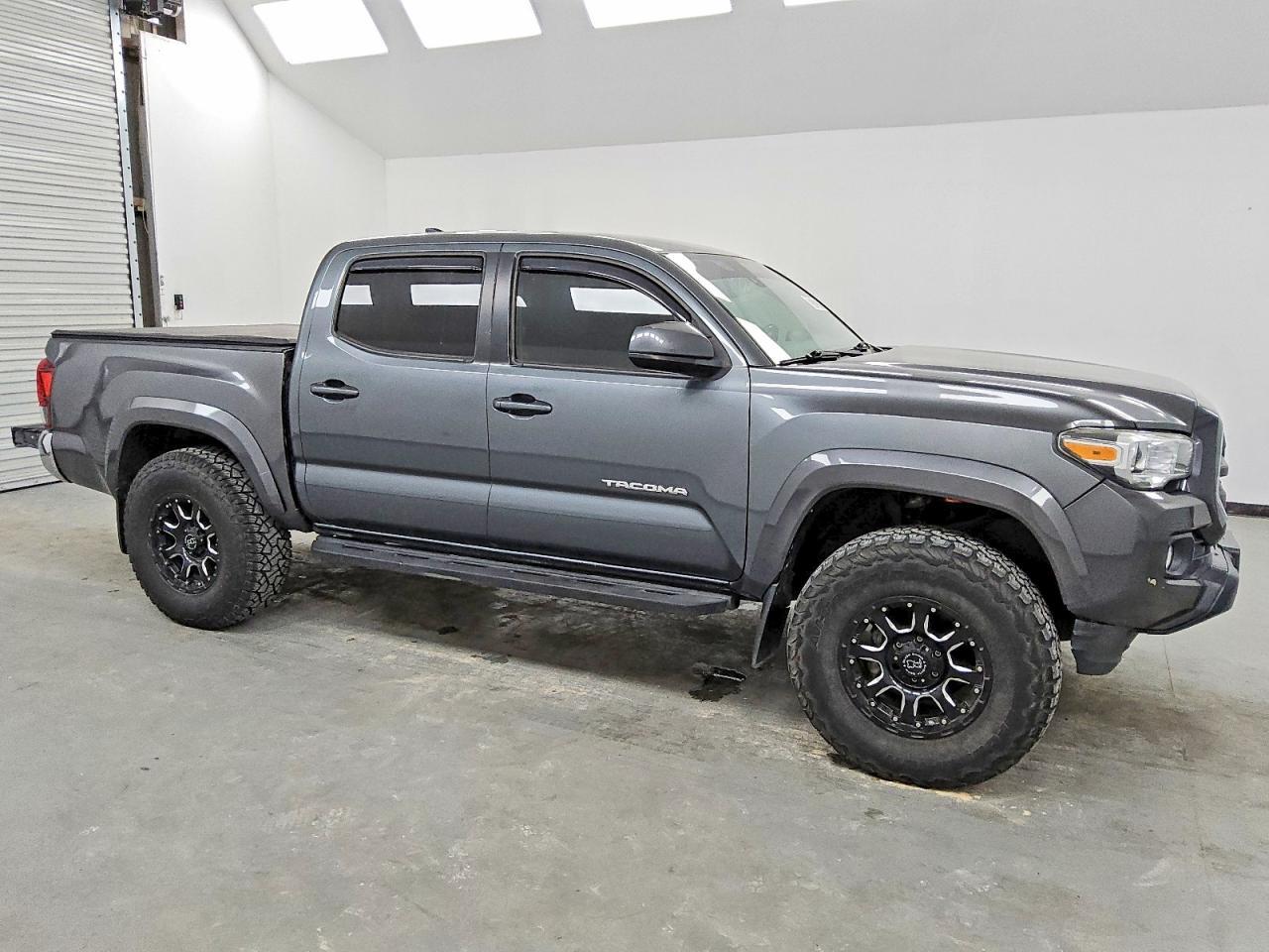 2019 Toyota Tacoma SR5 V6