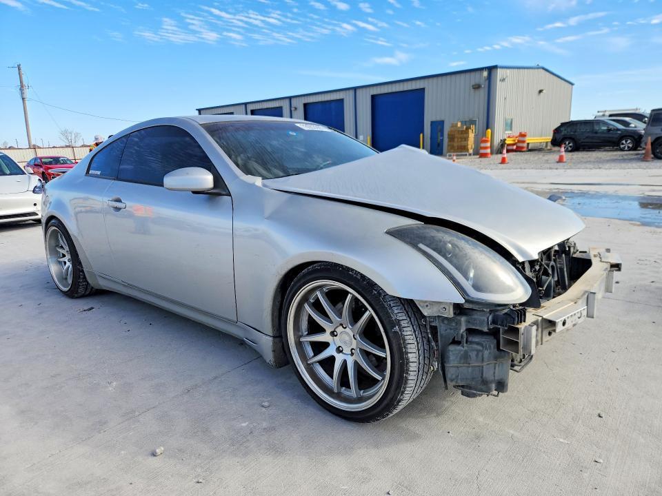 2004 Infiniti G35 Base