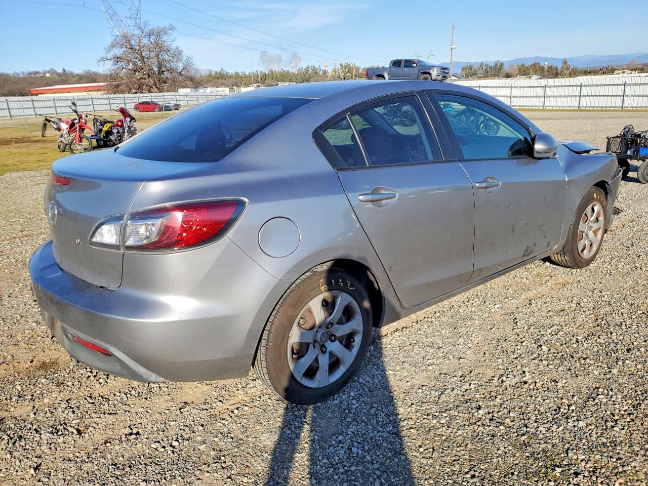 2011 Mazda 3 I