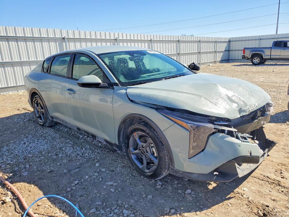 2026 KIA K4 lx