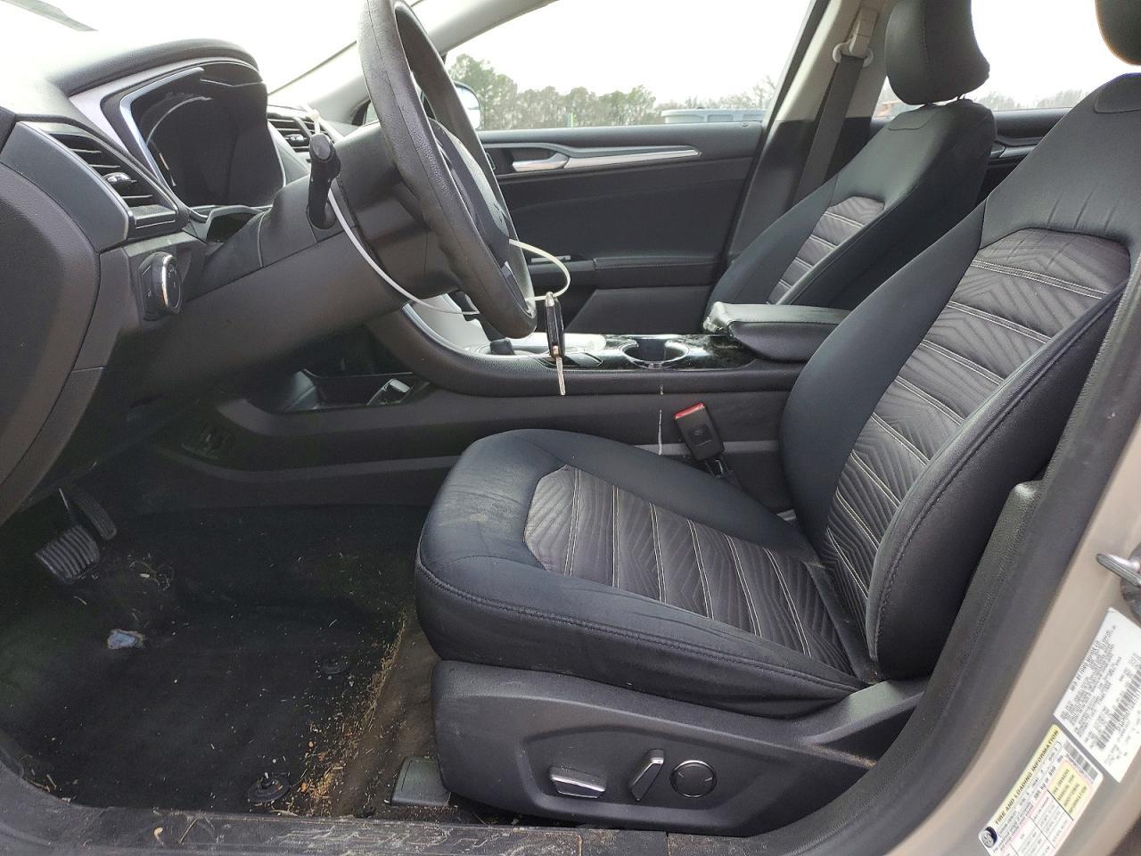 2016 Ford Fusion se