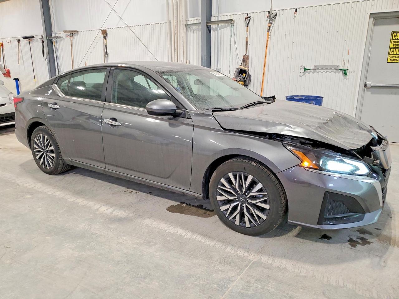 2023 Nissan Altima sv