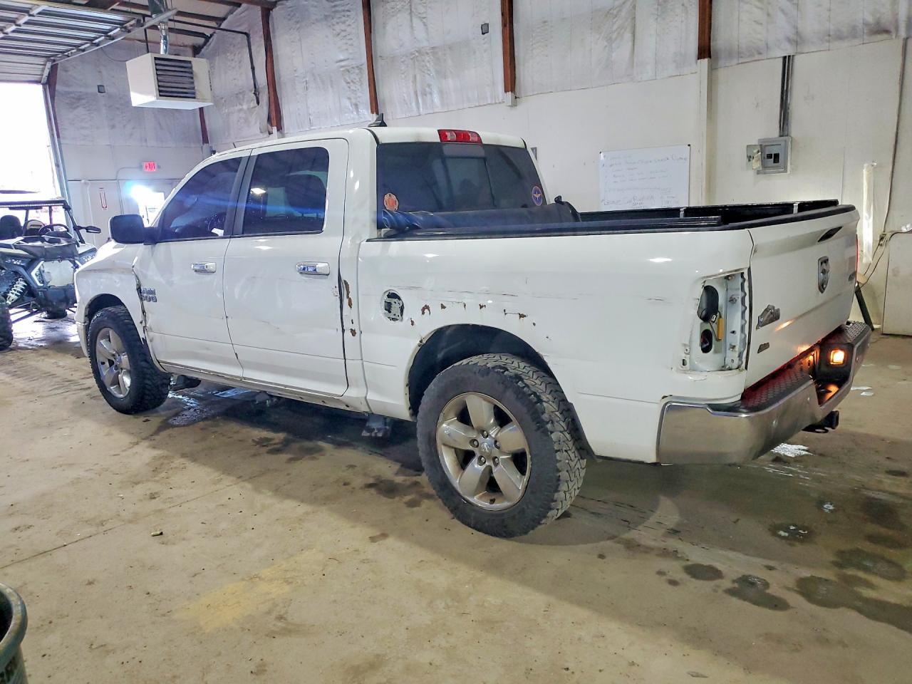 2016 Dodge Ram 1500 slt