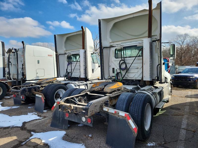 2017 International Prostar Semi Truck