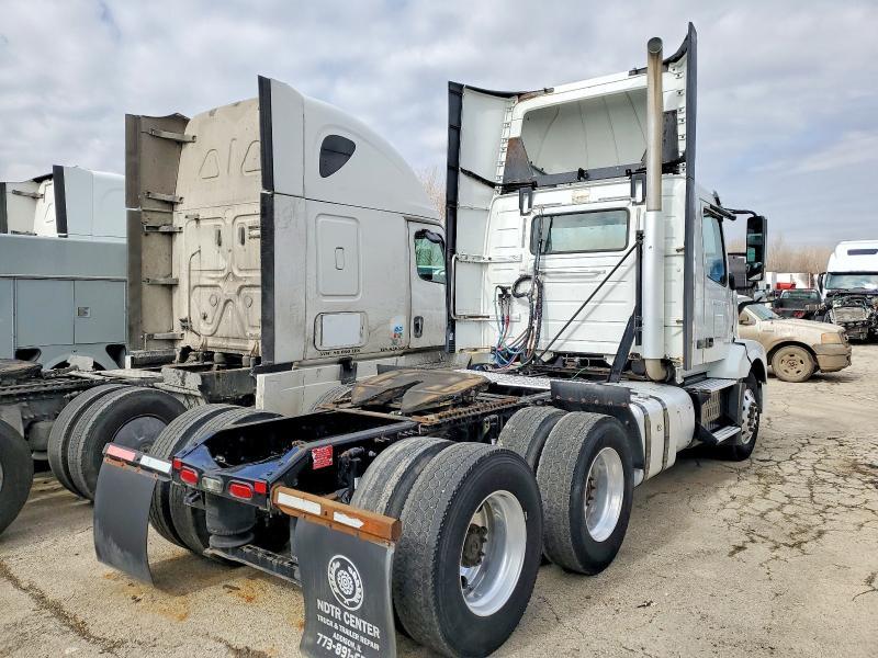 2016 Volvo Vnl 670 Semi Truck