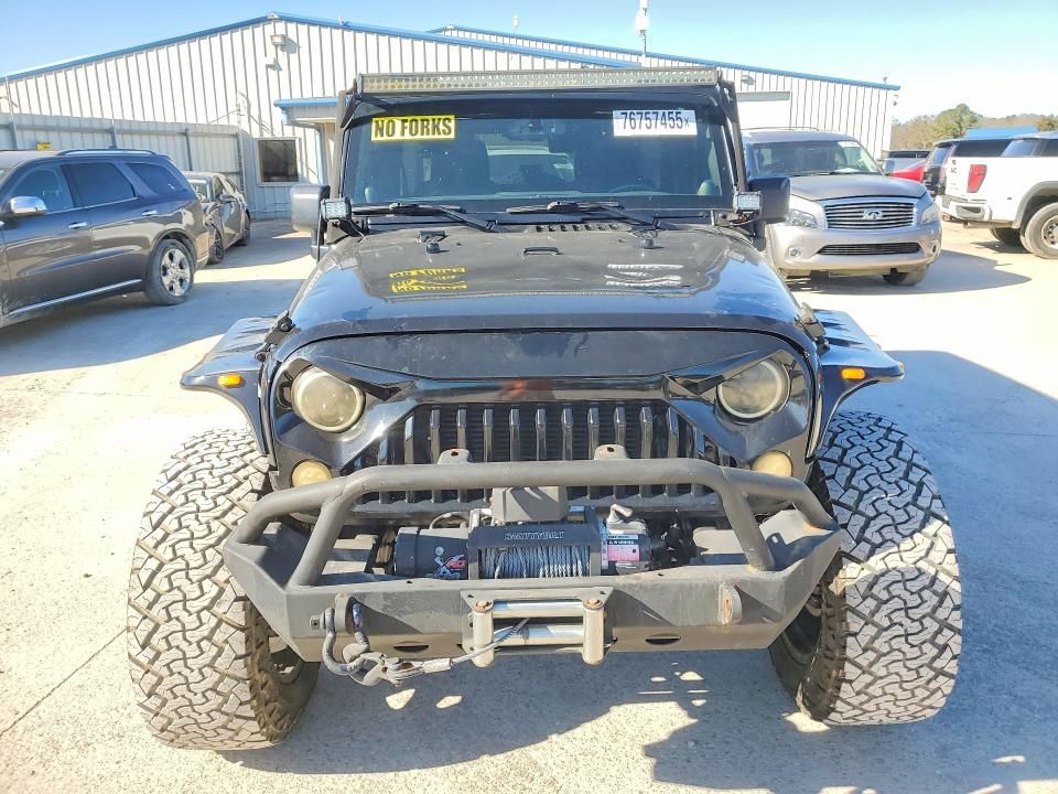 2013 Jeep Wrangler Unlimited Sahara