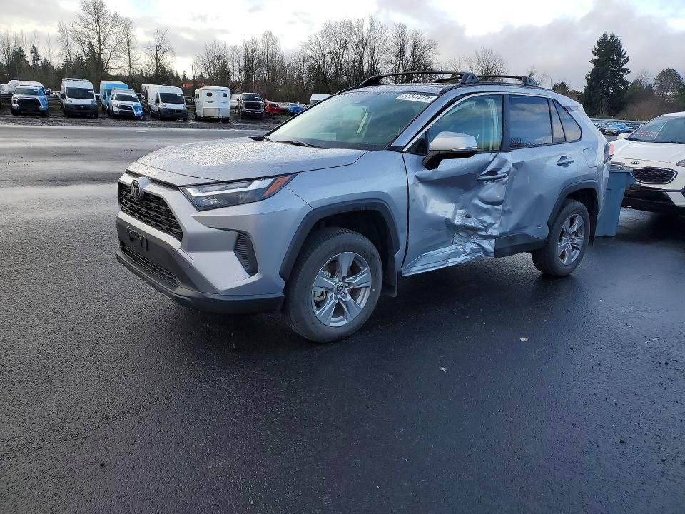 2025 Toyota Rav4 xle