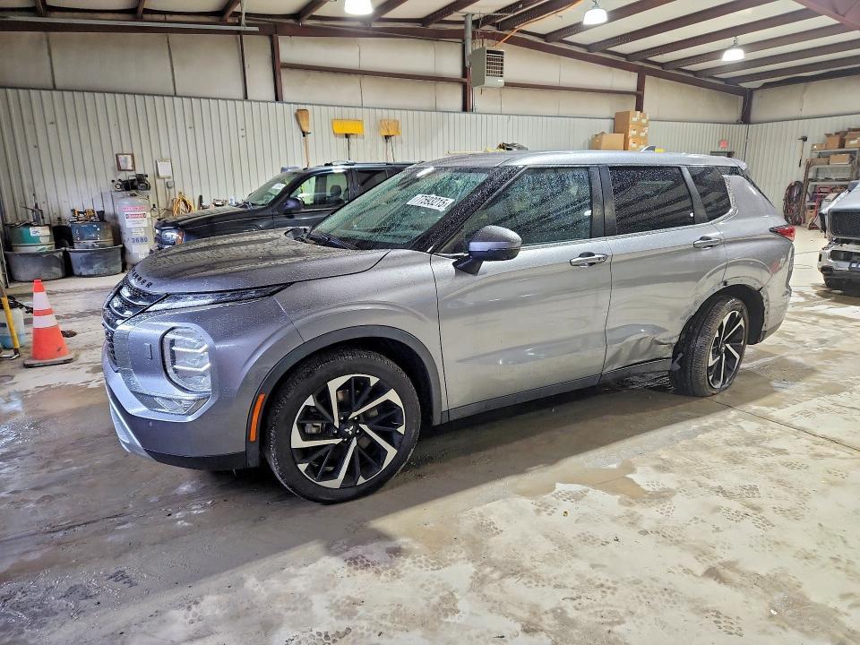 2022 Mitsubishi Outlander se