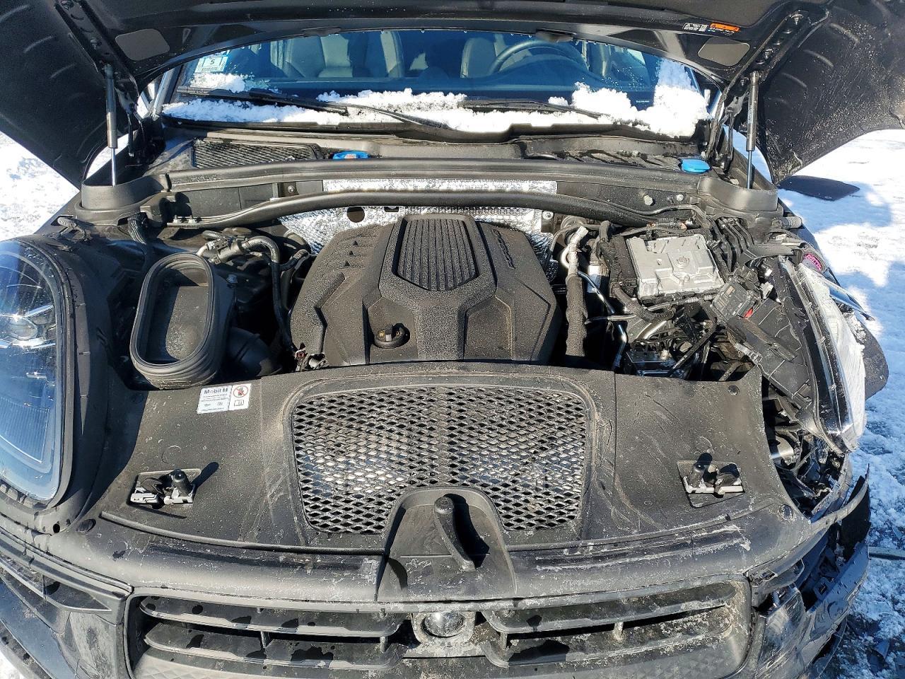2024 Porsche Macan Base
