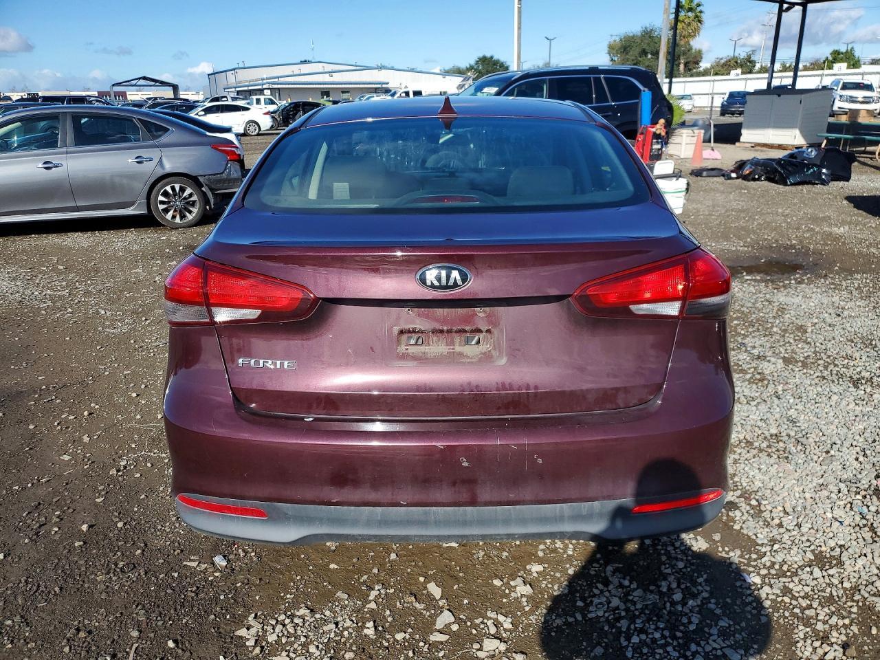 2017 KIA Forte lx