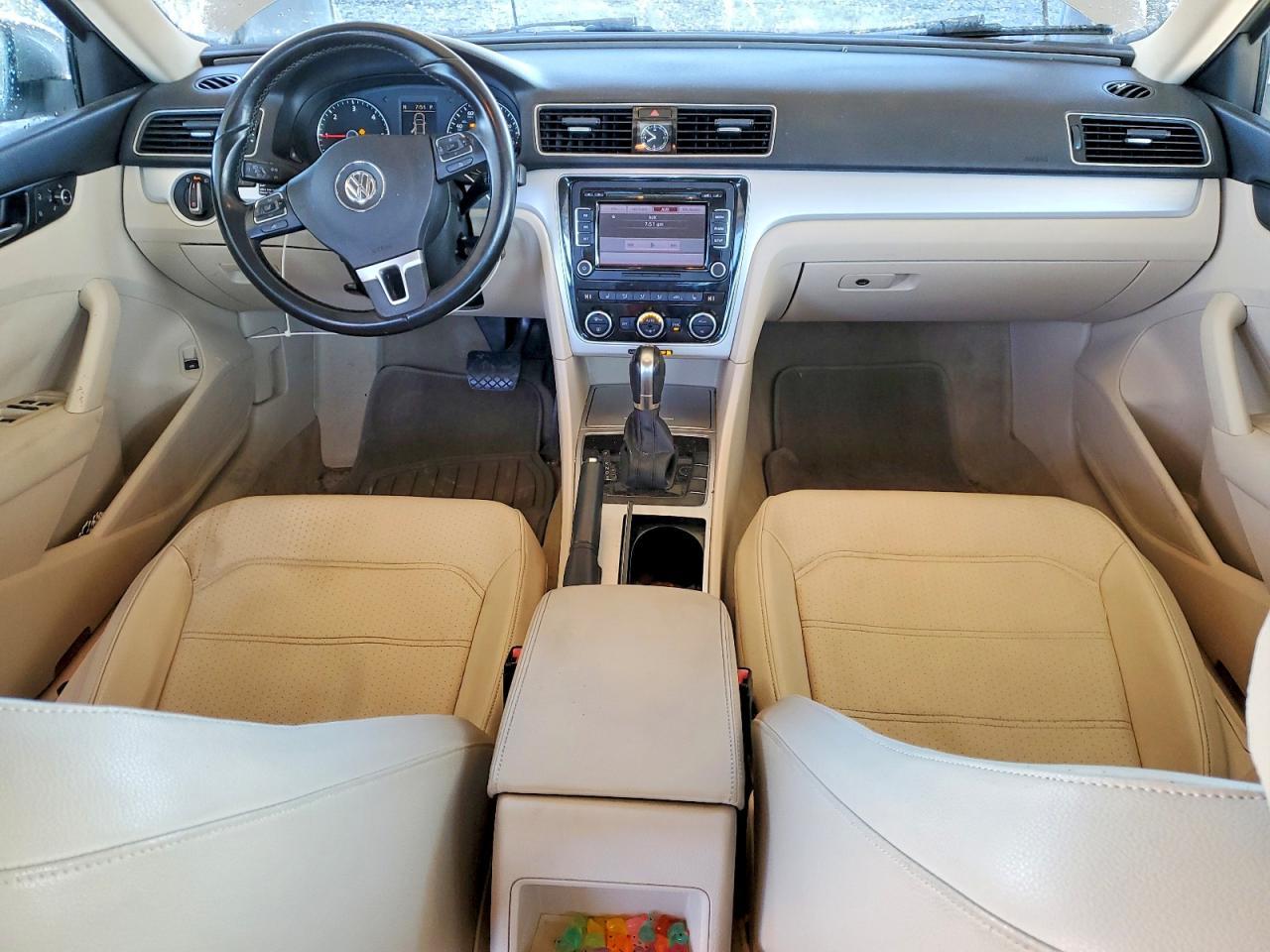 2012 Volkswagen Passat se