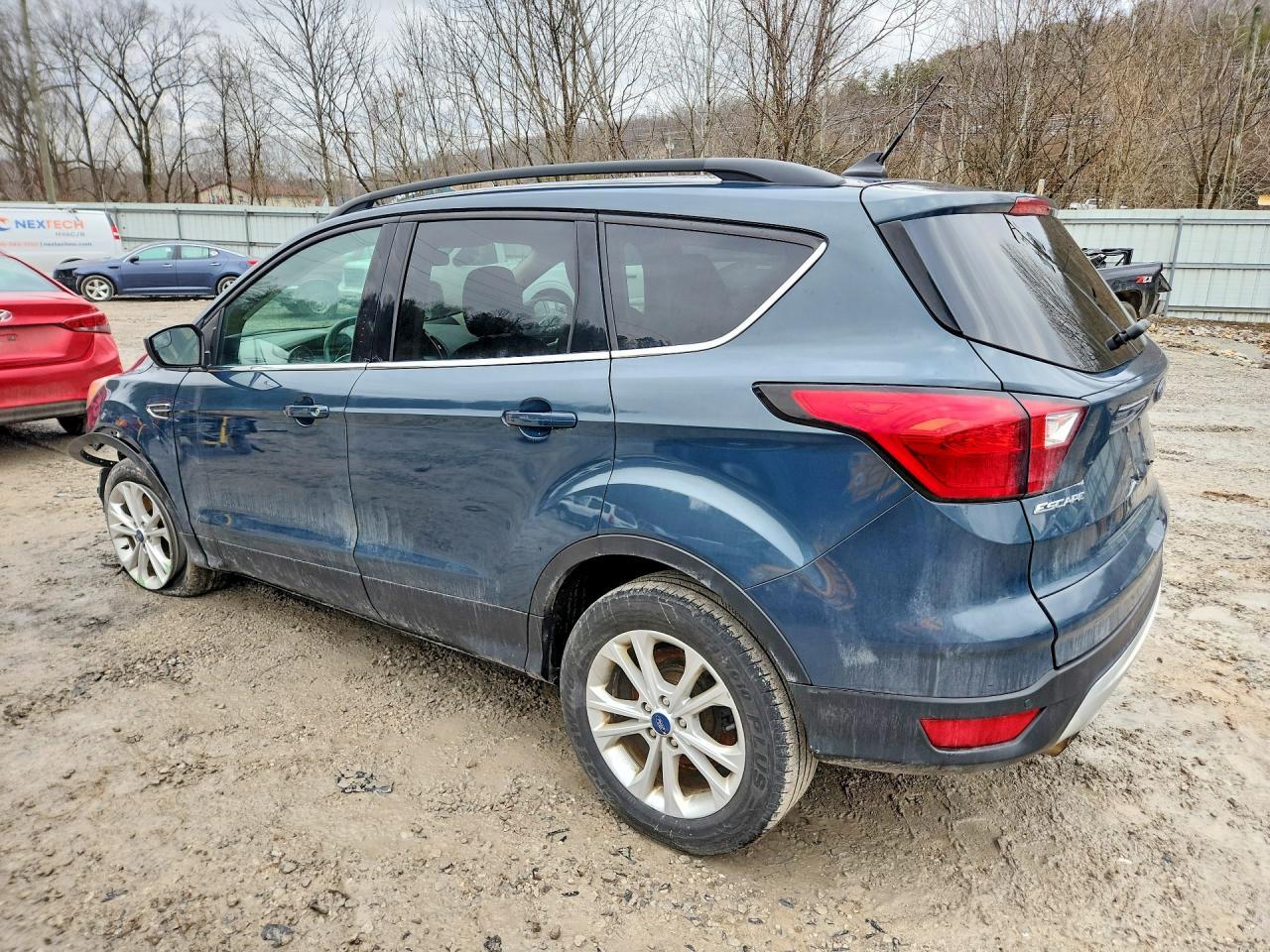 2019 Ford Escape sel