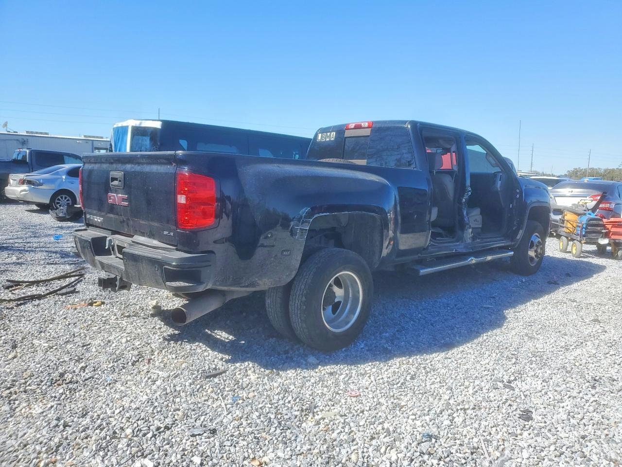 2015 GMC Sierra K3500 Denali