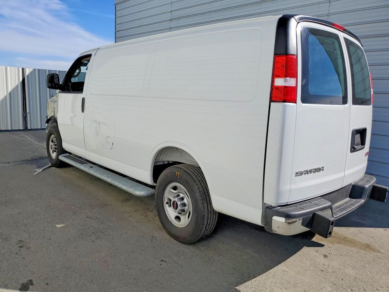 2025 GMC Savana Delivery van