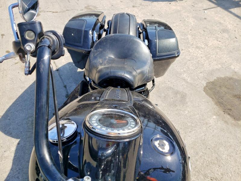 2018 Harley-Davidson Flhcs Heritage Classic 114