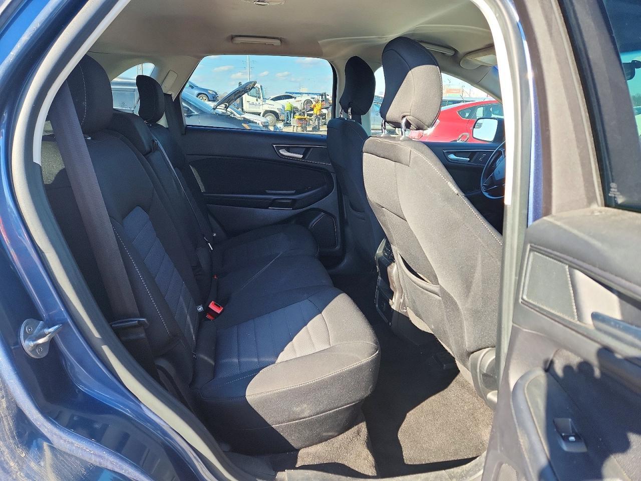 2018 Ford Edge se