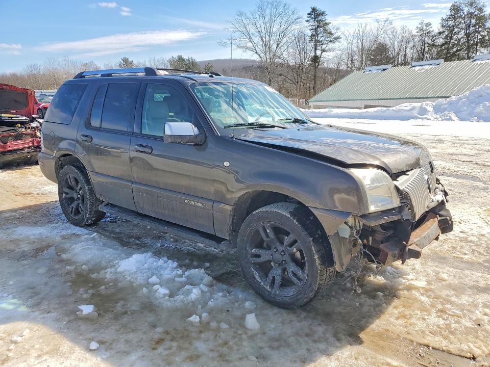 2008 Mercury Mtneer 4D