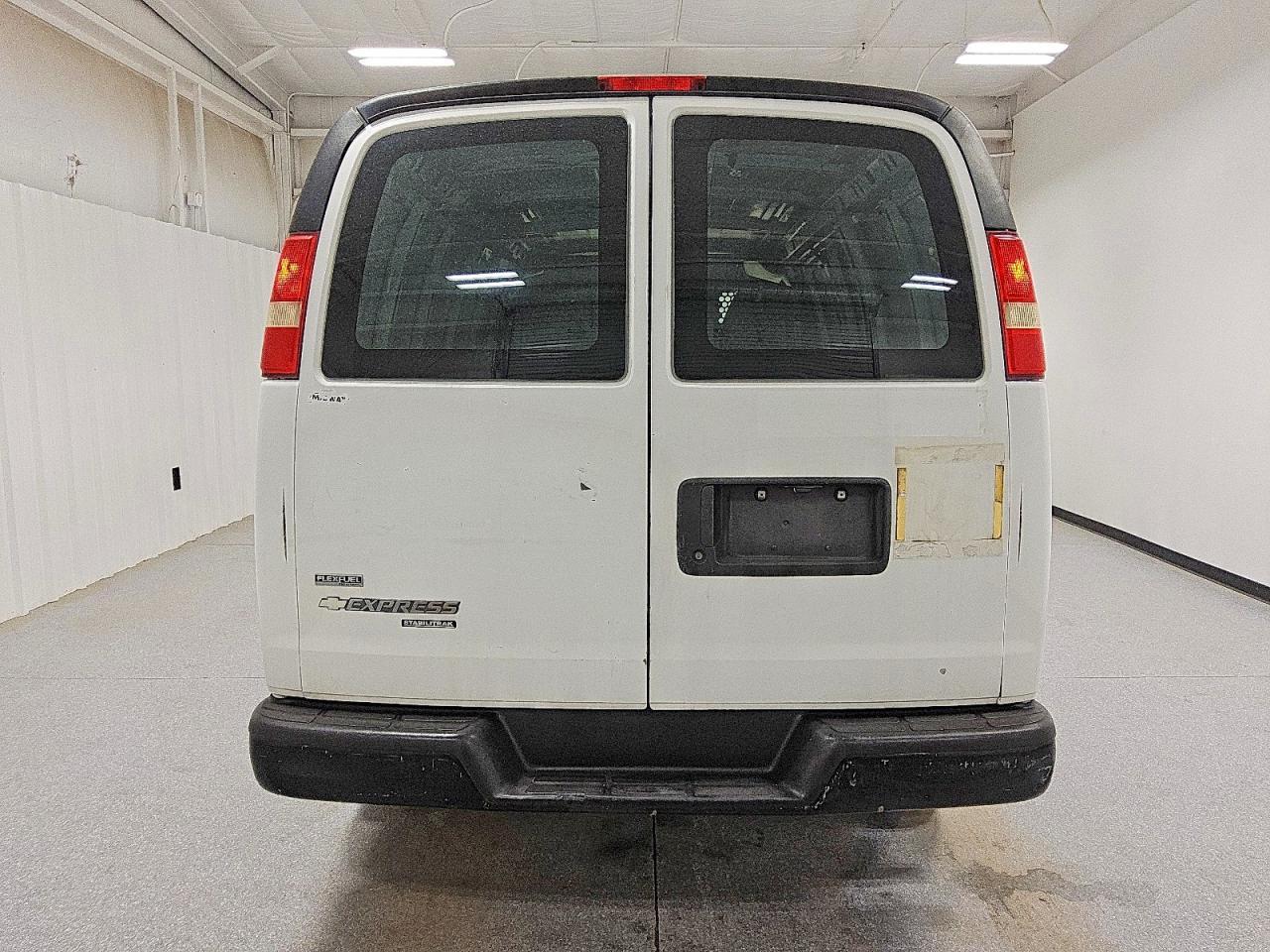 2011 Chevrolet Express G2500