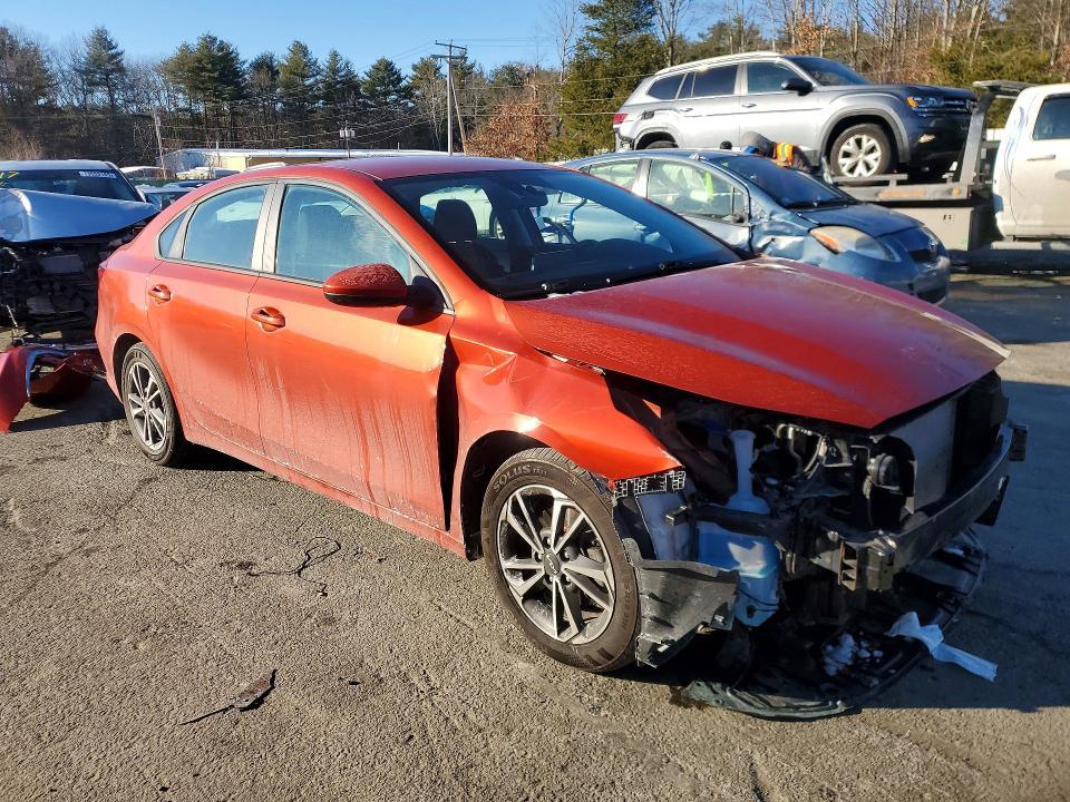 2023 KIA Forte lxs