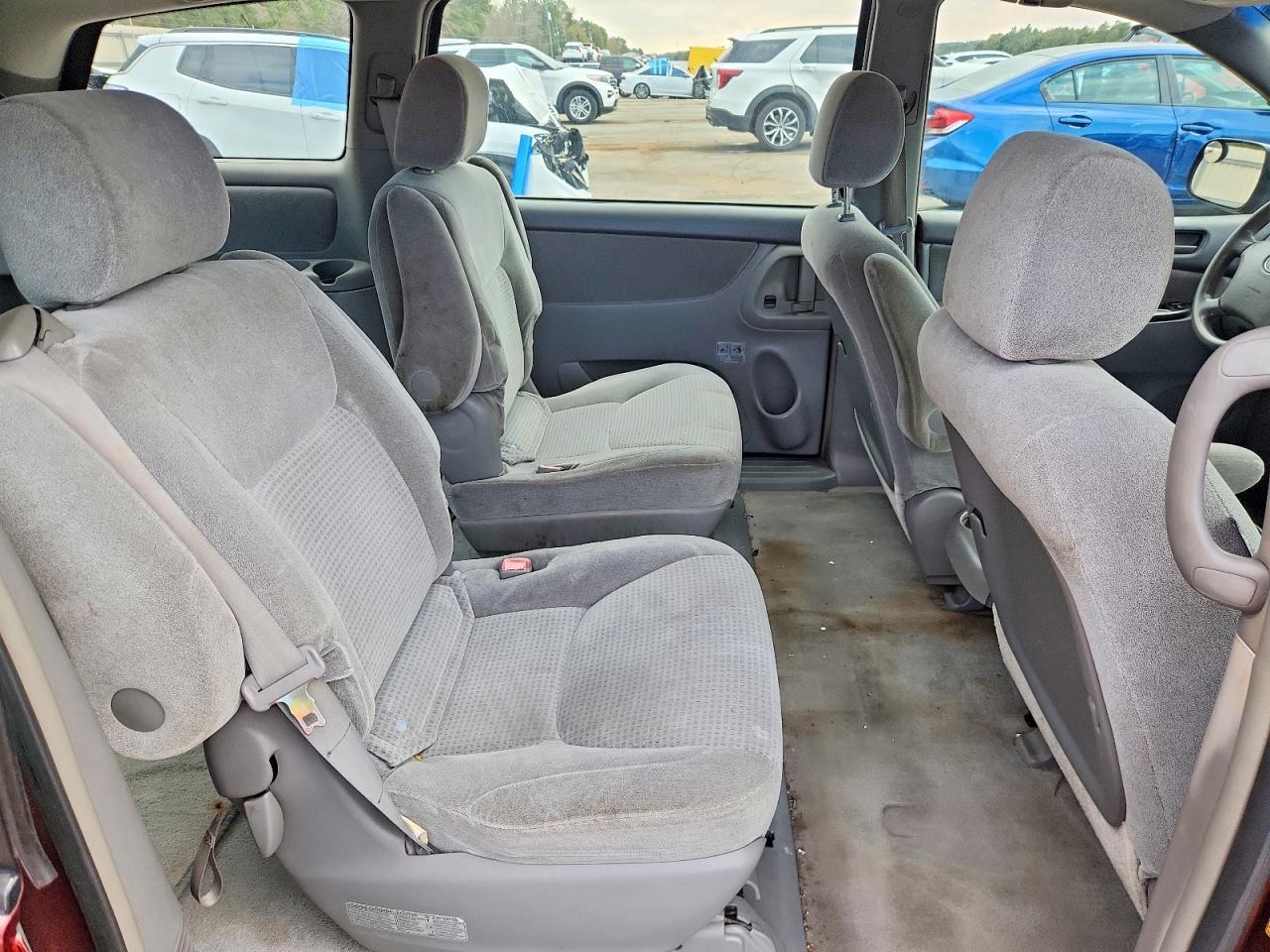 2006 Toyota Sienna ce 7 Passenger