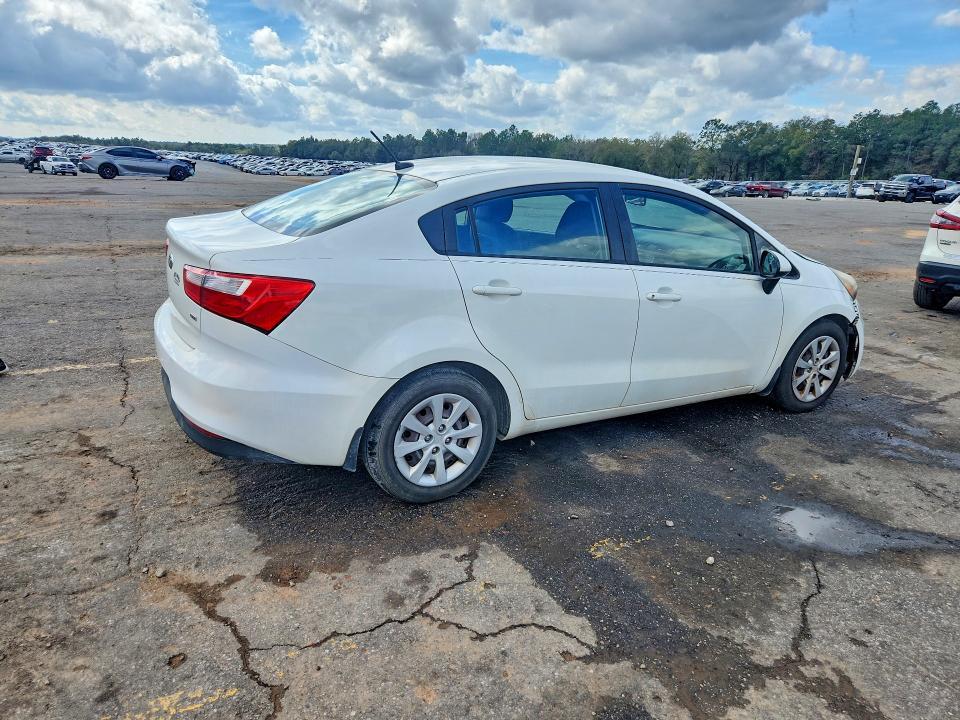 2016 KIA Rio lx