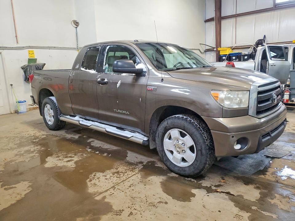 2010 Toyota Tundra Double cab SR5