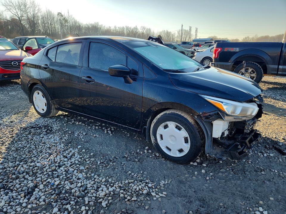 2020 Nissan Versa s